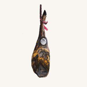 Eikelgevoerde 50% Ibérico schouderham (paleta), rood label, uit Salamanca, hele poot, afkomstig van een hele poot