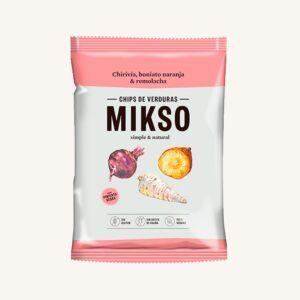 Groentechips met pastinaak, rode biet en oranje zoete aardappel met zwarte peper, uit Girona, zak