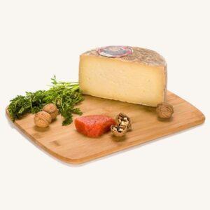 Roncal DOP gerijpte schapenkaas, halve wiel
