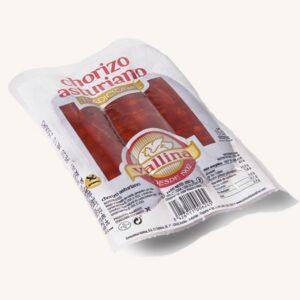 Traditionele, gerookte chorizo Asturiano uit Asturië, verpakking van 3 stuks.