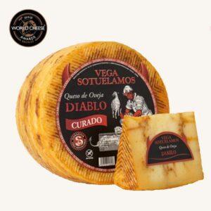 Diablo gerijpte schapenkaas met pittige mojo palmero picón (rode peper), wiel